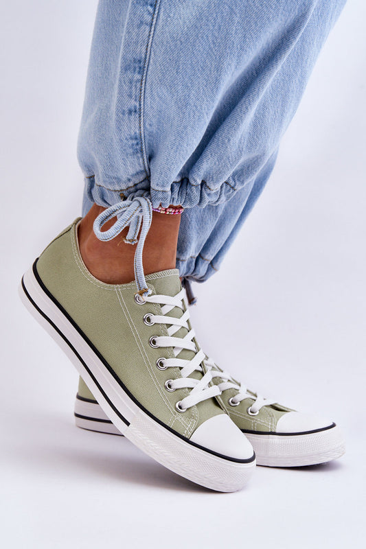 Classic Low Women's Sneakers Light green Vegas-0